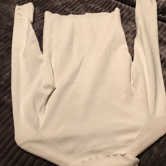 Hugo boss sweater - Picture 2 of 3